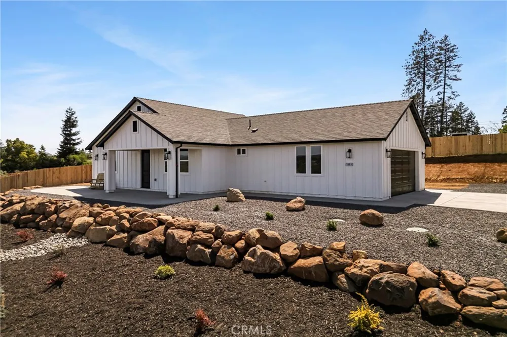 5693 Feather River Place Paradise, CA 95969