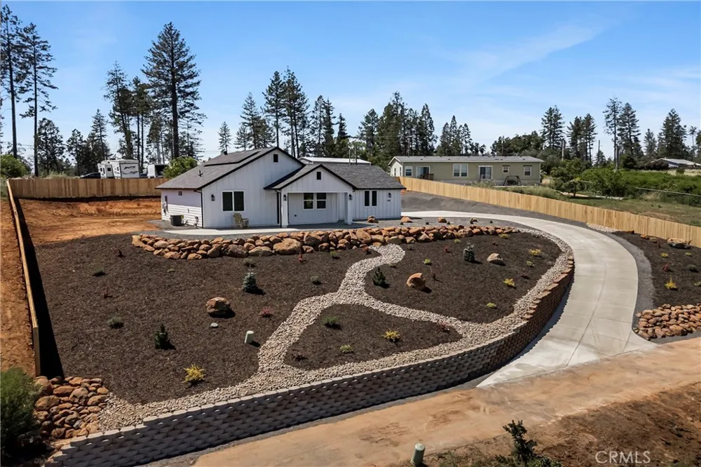 5693 Feather River Place Paradise, CA 95969