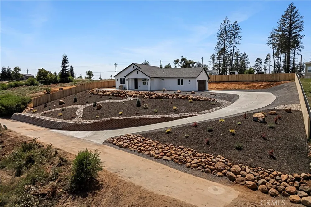 5693 Feather River Place Paradise, CA 95969