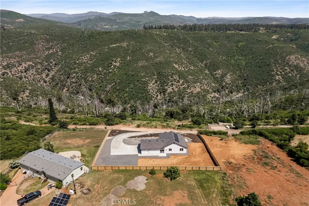 5693 Feather River Place Paradise, CA 95969
