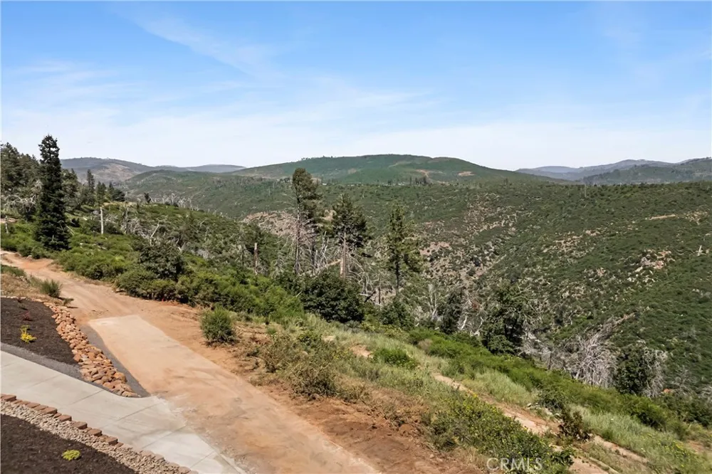 5693 Feather River Place Paradise, CA 95969