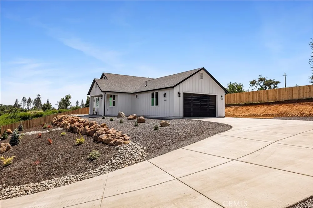 5693 Feather River Place Paradise, CA 95969