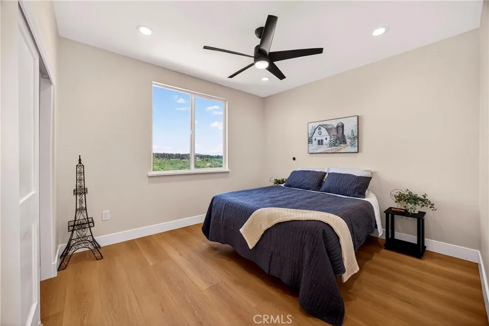 5693 Feather River Place Paradise, CA 95969