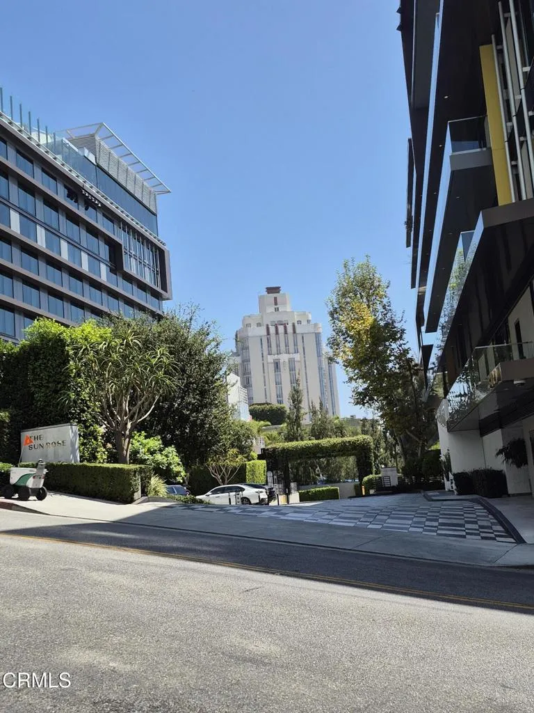 1215 Olive Drive #208 West Hollywood, CA 90069