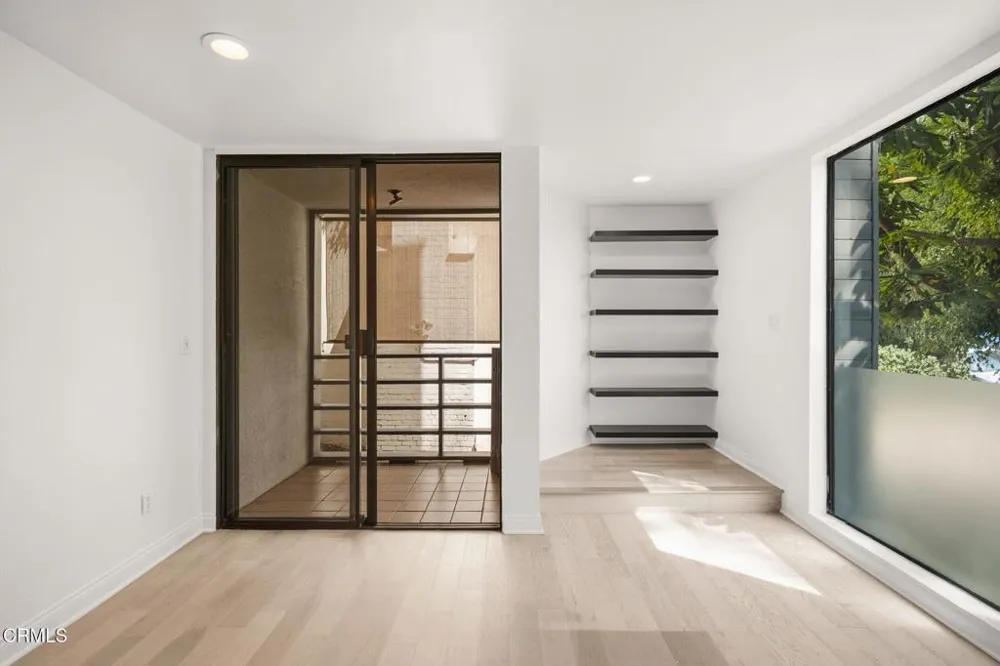 1215 Olive Drive #208 West Hollywood, CA 90069