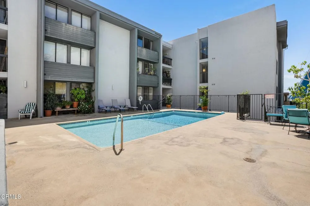1215 Olive Drive #208 West Hollywood, CA 90069