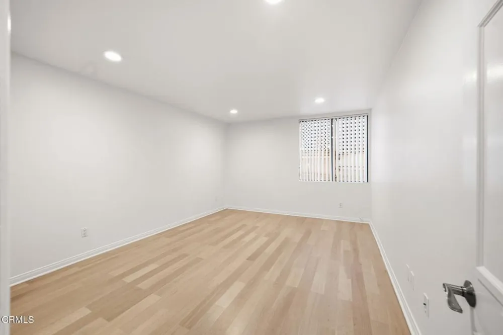 1215 Olive Drive #208 West Hollywood, CA 90069