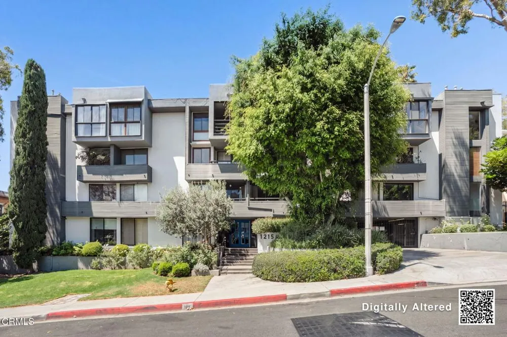 1215 Olive Drive #208 West Hollywood, CA 90069