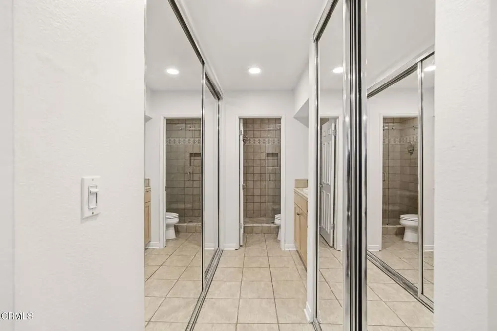 1215 Olive Drive #208 West Hollywood, CA 90069