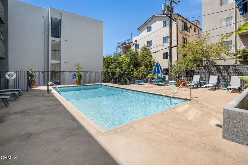 1215 Olive Drive #208 West Hollywood, CA 90069