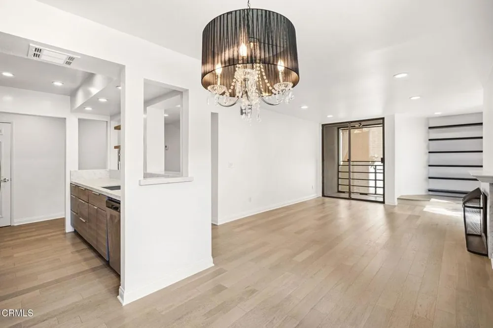 1215 Olive Drive #208 West Hollywood, CA 90069