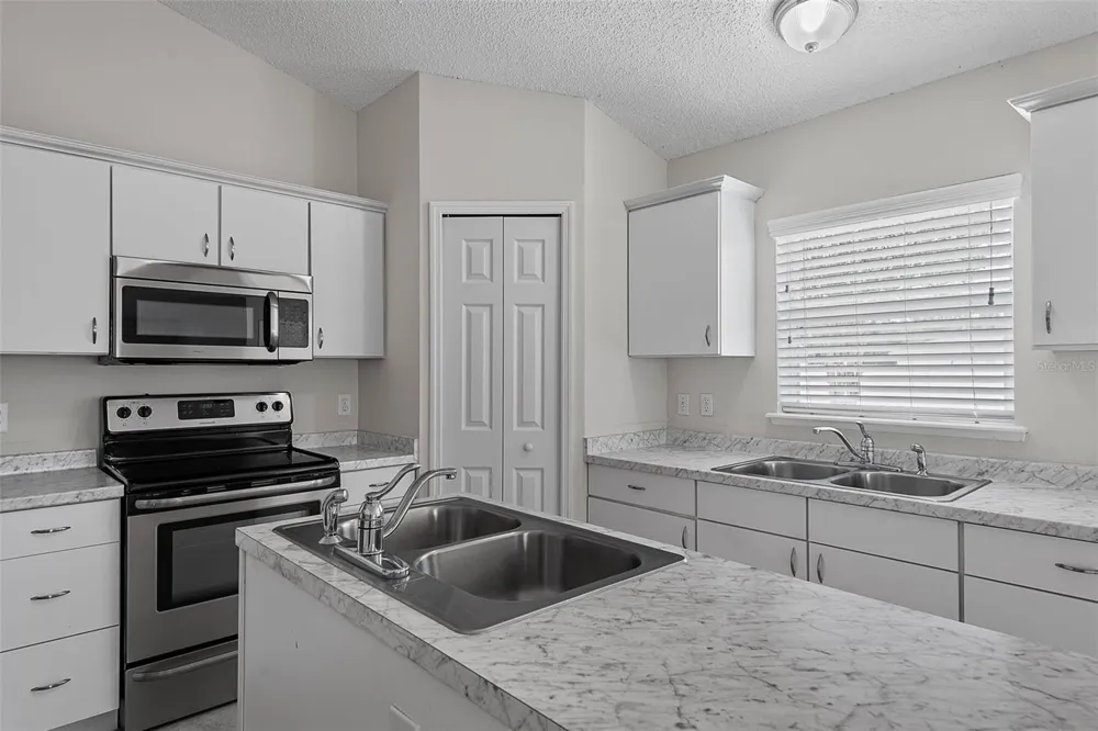 34 FIRETHORN LANE Palm Coast, FL 32137