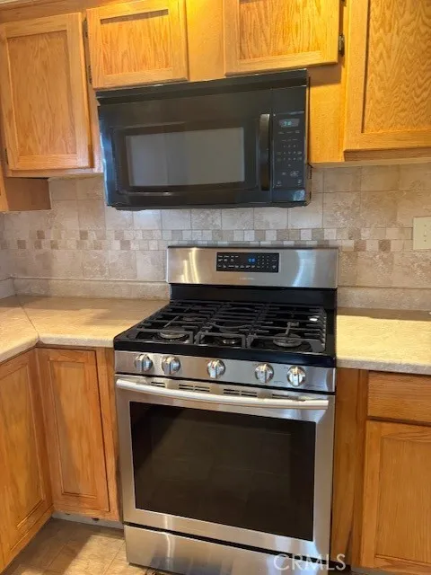 1701 S Thornburg #119 Santa Maria, CA 93458