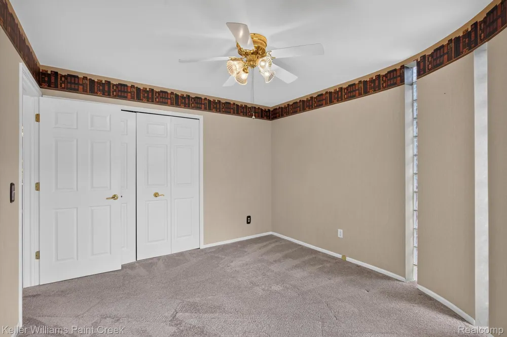 15053 Hillcrest Lane Shelby Charter Township, MI 48315