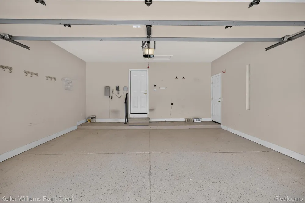 15053 Hillcrest Lane Shelby Charter Township, MI 48315