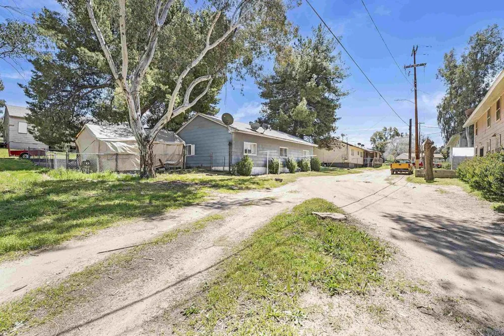 431 Jeb Stuart Road Campo, CA 91906