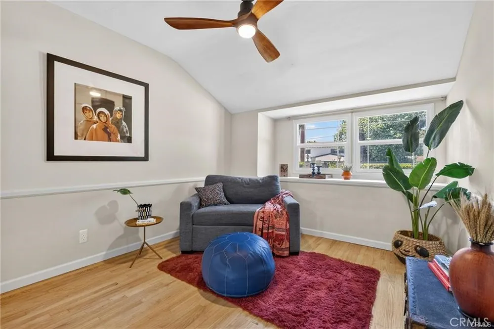 17061 Parthenia St Sherwood Forest, CA 91325