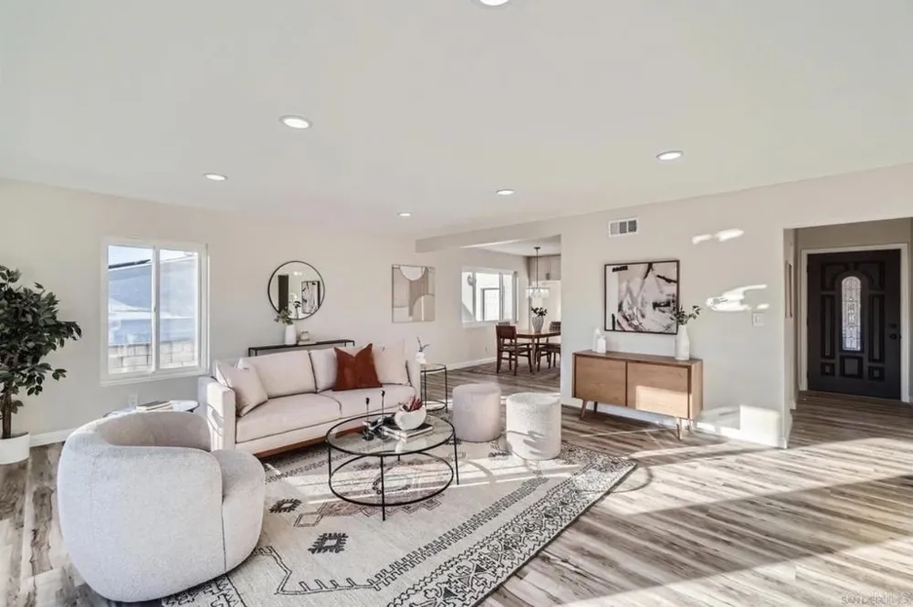 6873 Airoso Avenue Del Cerro, CA 92120