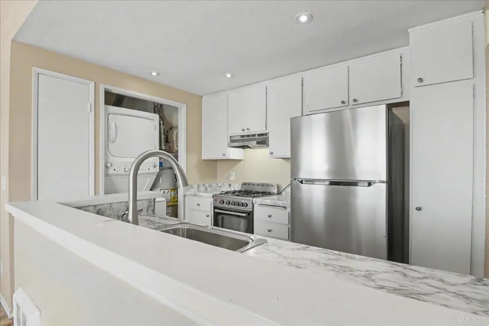 883 W San Ysidro Boulevard #10 San Ysidro, CA 92173