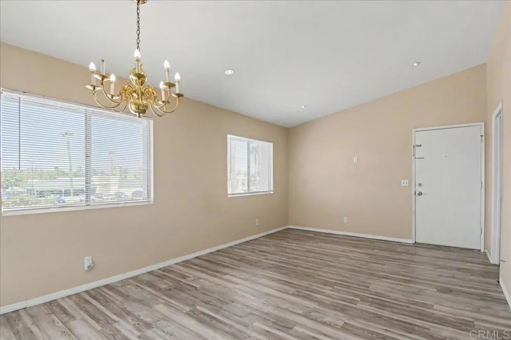 883 W San Ysidro Boulevard #10 San Ysidro, CA 92173