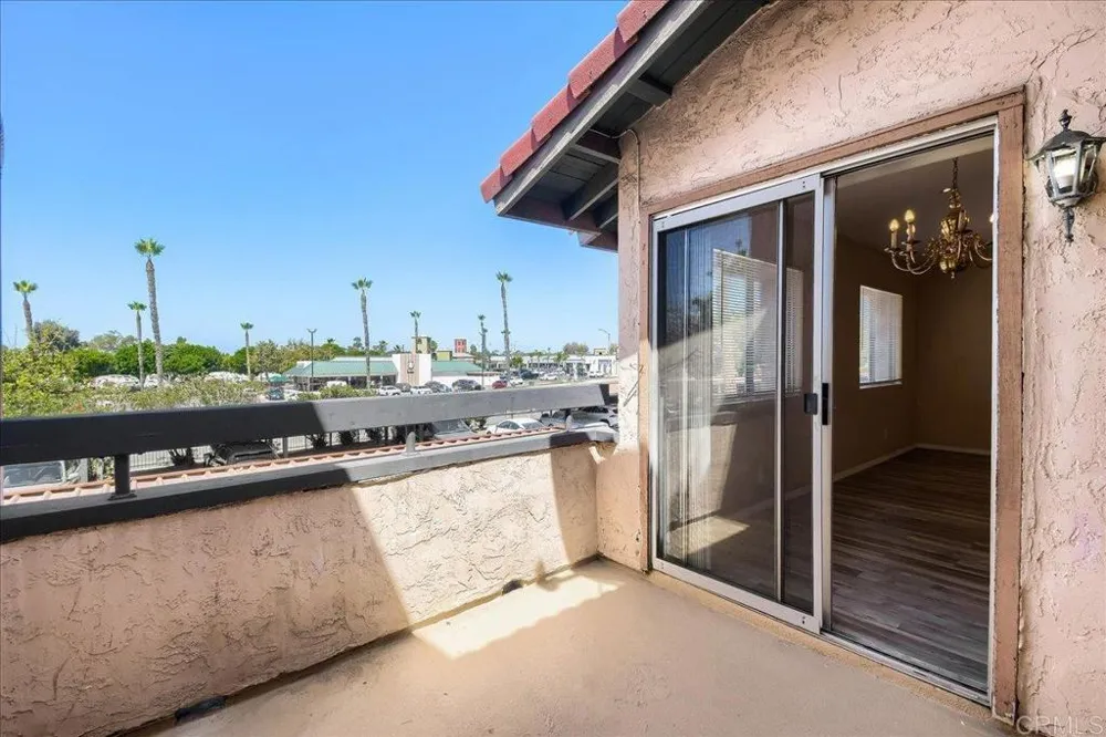883 W San Ysidro Boulevard #10 San Ysidro, CA 92173