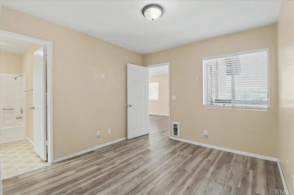 883 W San Ysidro Boulevard #10 San Ysidro, CA 92173