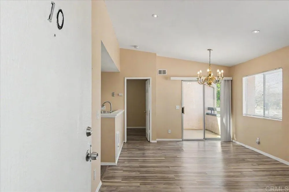 883 W San Ysidro Boulevard #10 San Ysidro, CA 92173