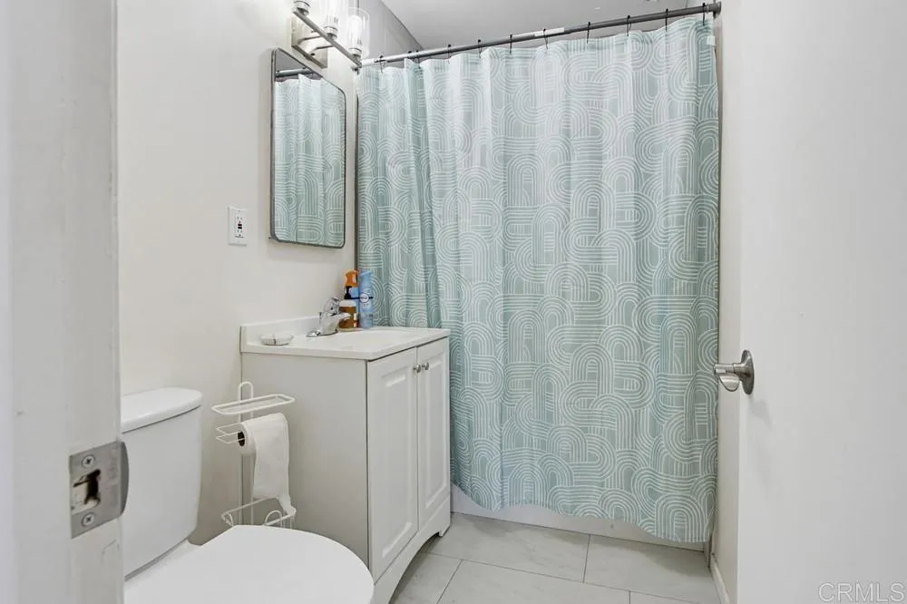 9462 Doheny Road Santee, CA 92071