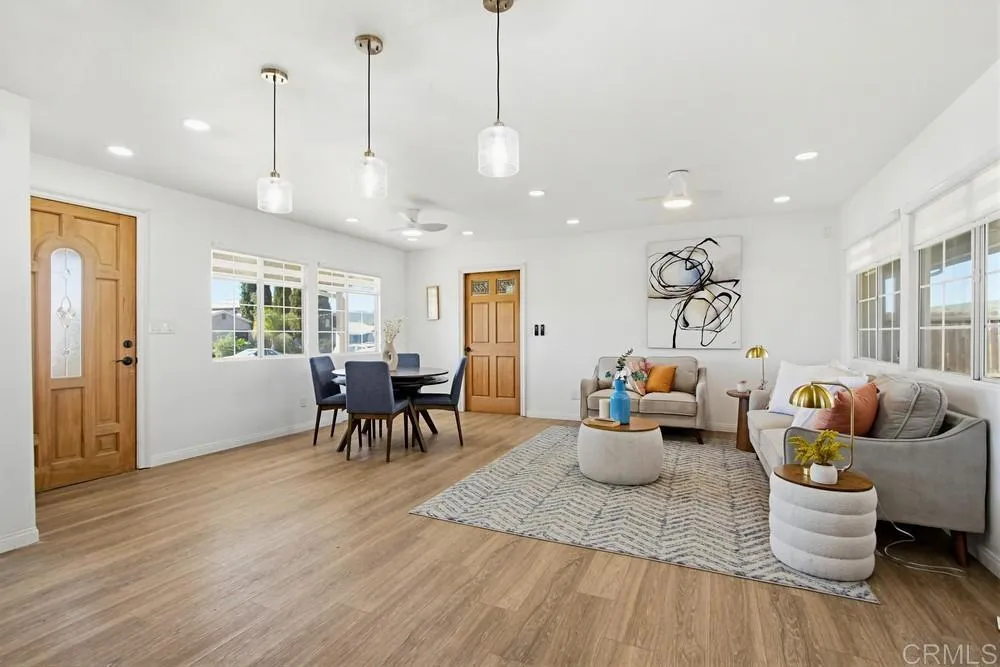 9462 Doheny Road Santee, CA 92071