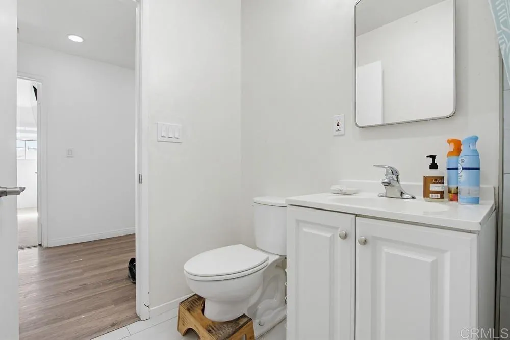 9462 Doheny Road Santee, CA 92071