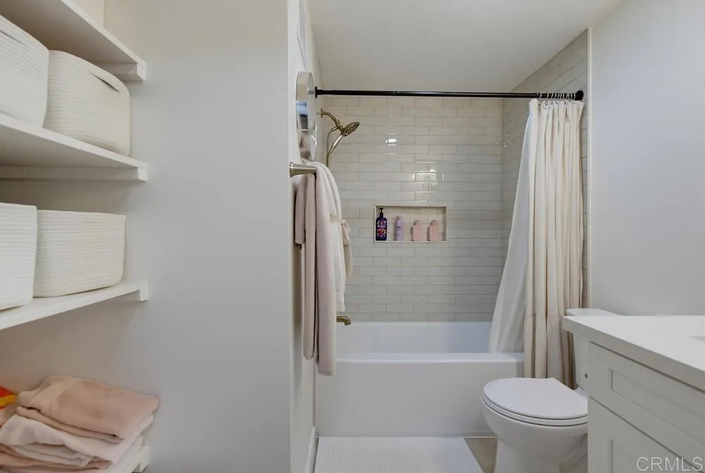 9728 Marilla Dr #106 Lakeside, CA 92040