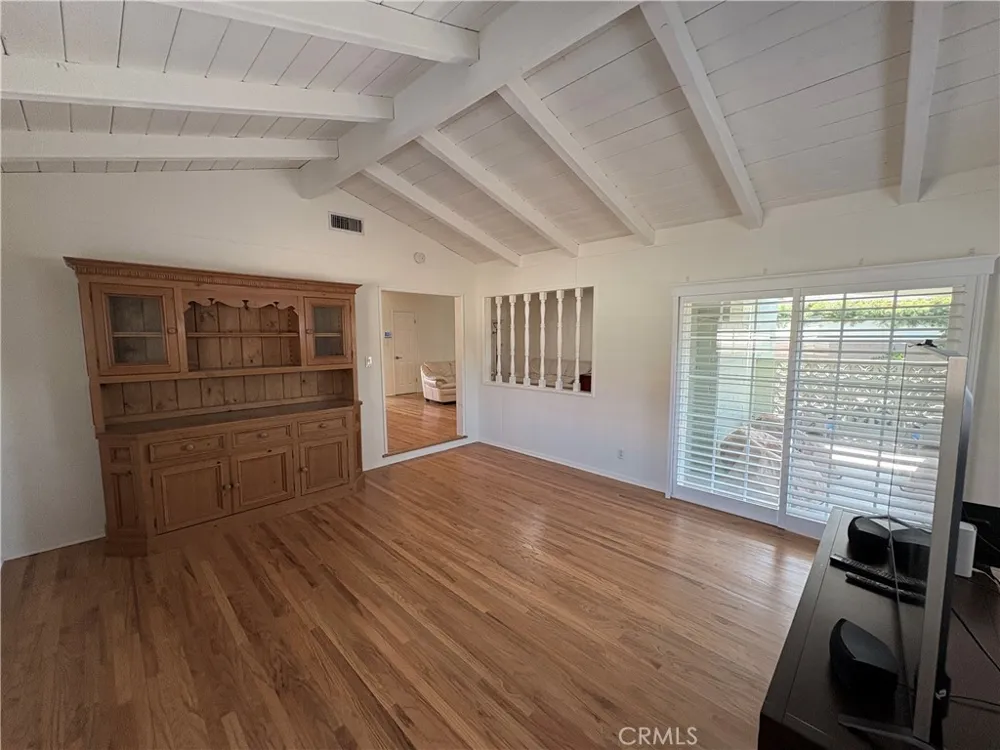 2049 W 185th Street Torrance, CA 90504