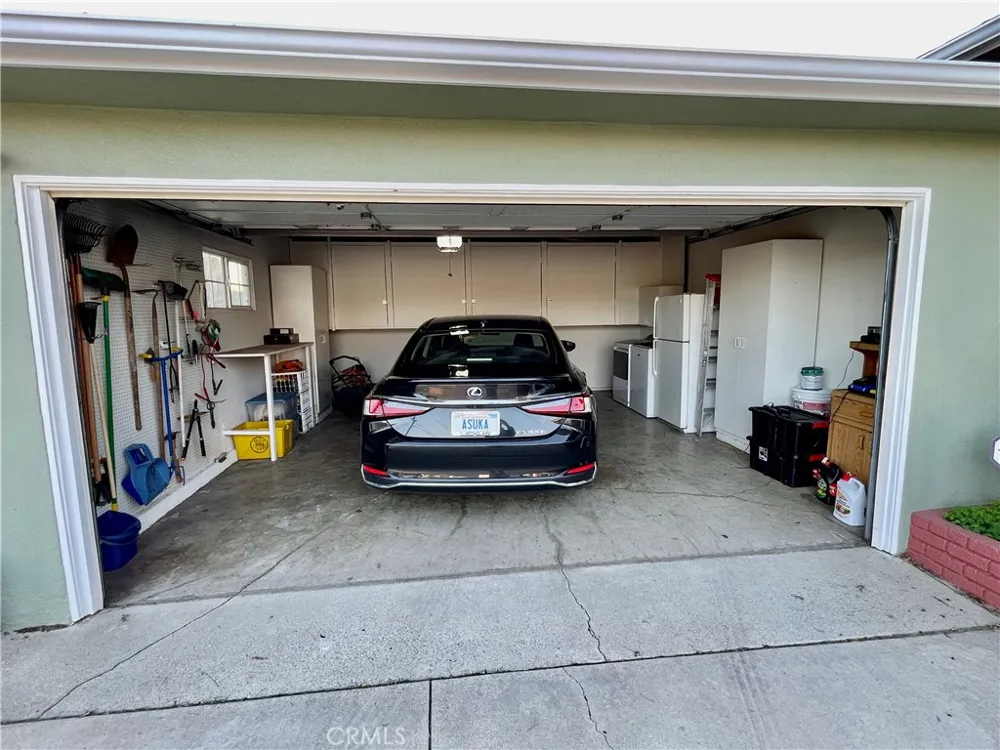 2049 W 185th Street Torrance, CA 90504