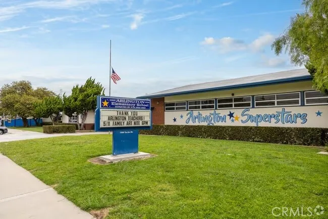 2049 W 185th Street Torrance, CA 90504