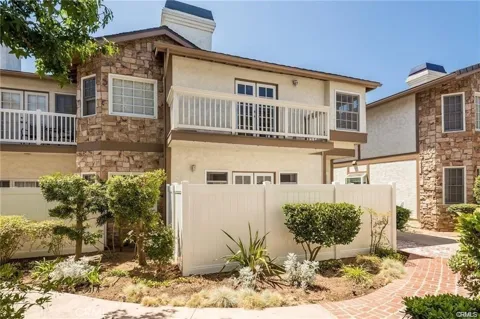 1727 Date Avenue #3