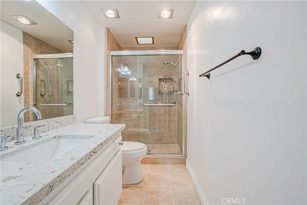 765 W 26th St #304 San Pedro, CA 90731