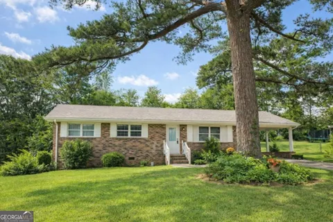 615 Peachtree DR