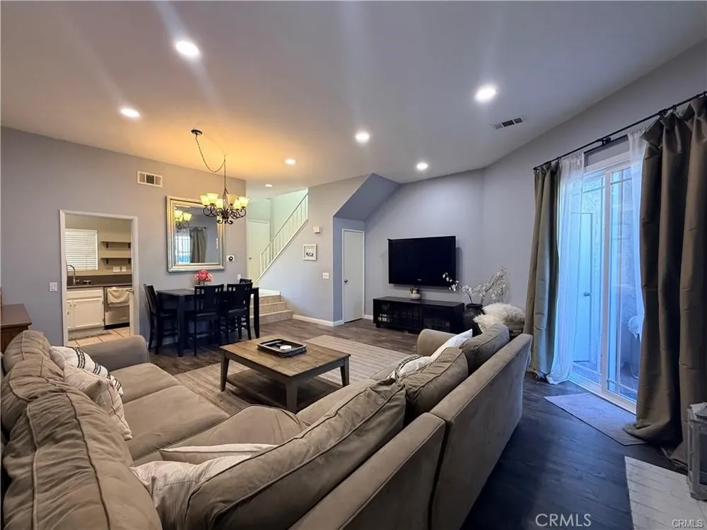 24337 Val Verde Court Laguna Hills, CA 92653