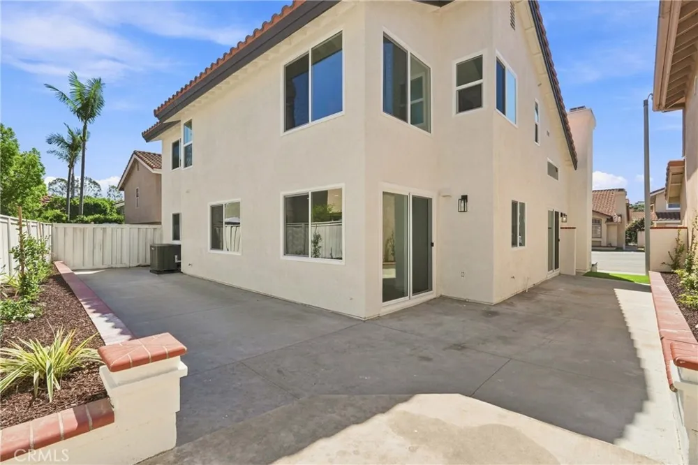 30062 Topsail Laguna Niguel, CA 92677