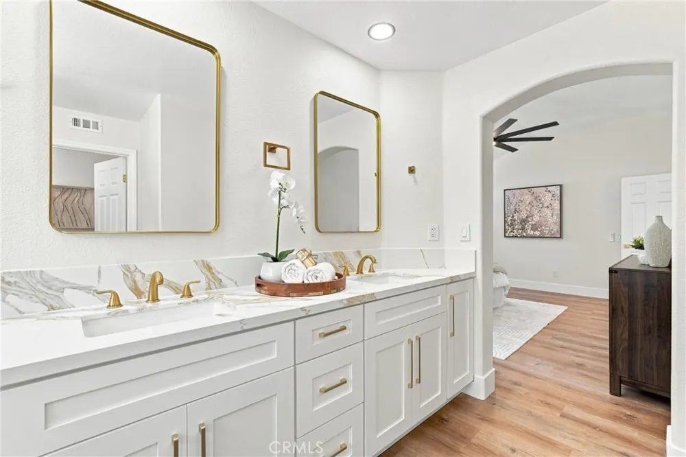 30062 Topsail Laguna Niguel, CA 92677