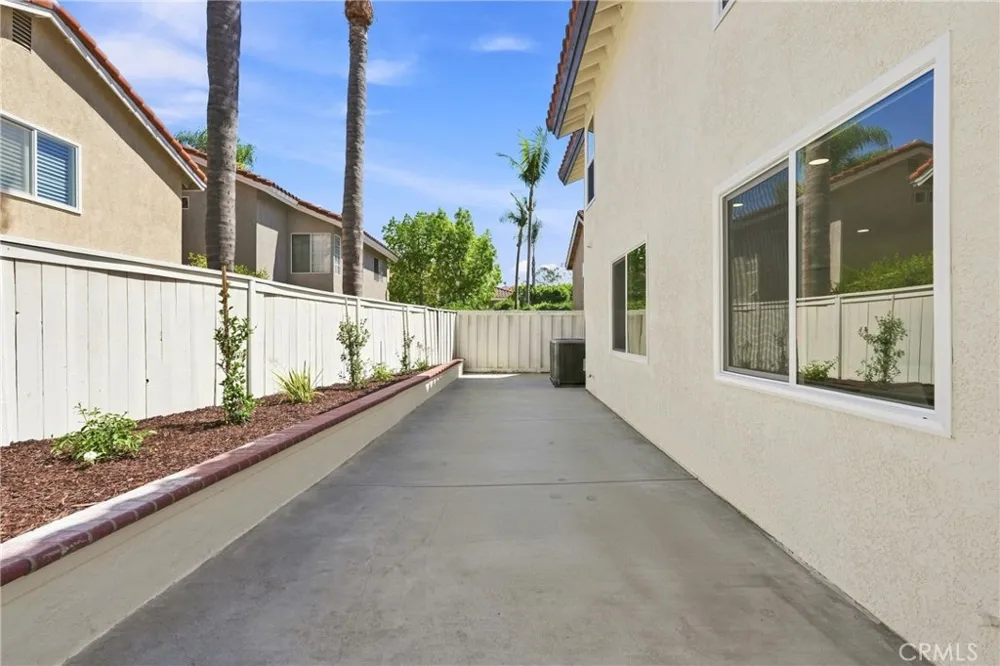 30062 Topsail Laguna Niguel, CA 92677
