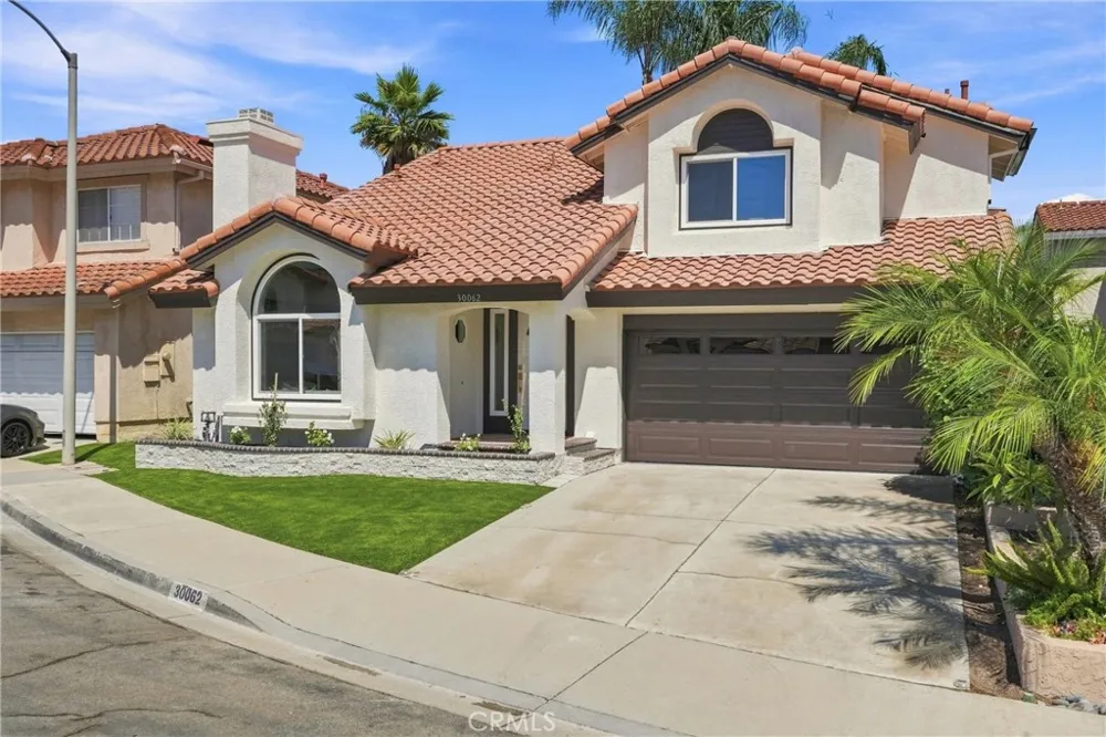 30062 Topsail Laguna Niguel, CA 92677
