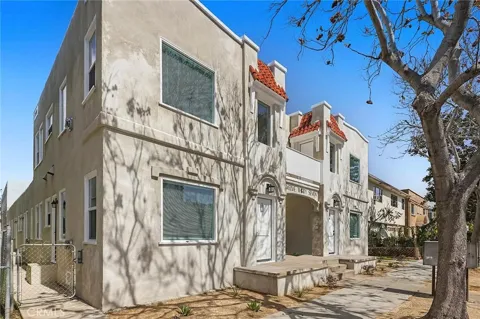 1237 E 1st #1