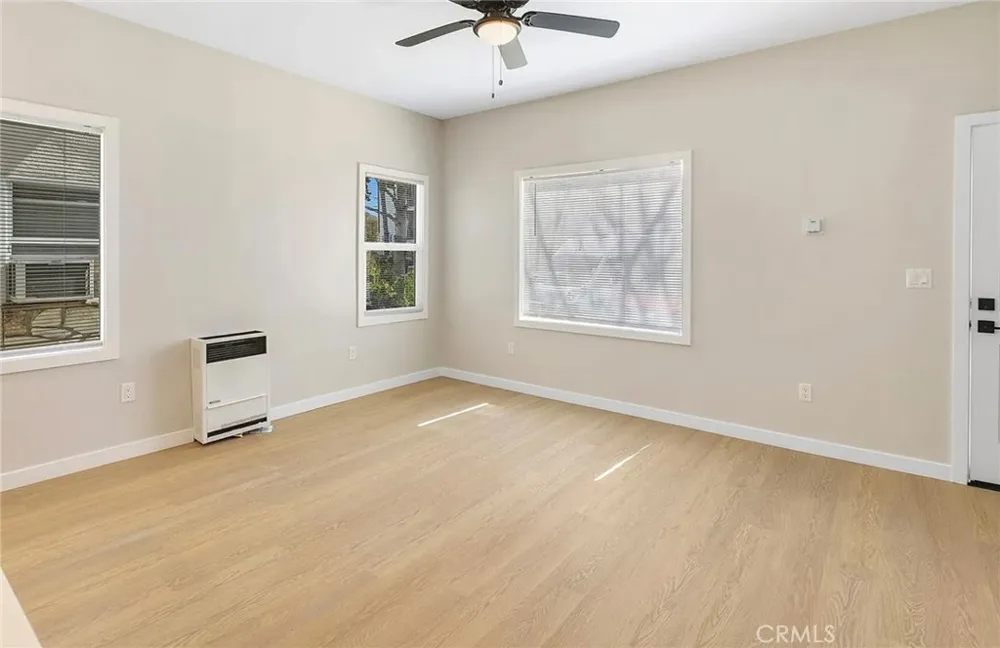 1237 E 1st #1 Long Beach, CA 90802