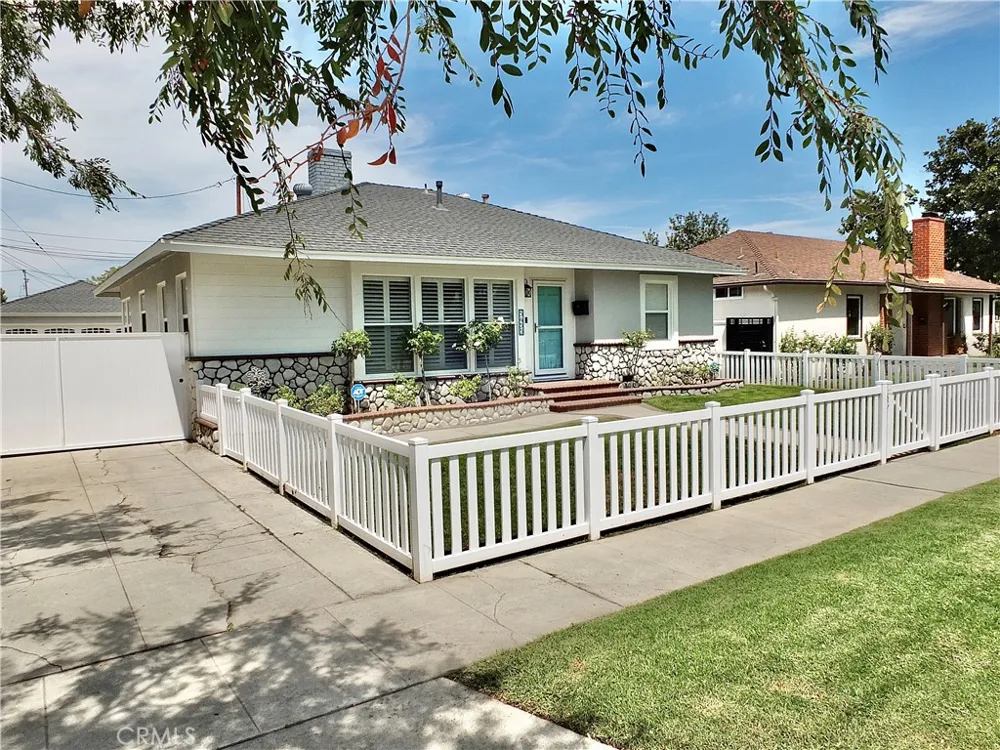 5455 E 29th Street Long Beach, CA 90815