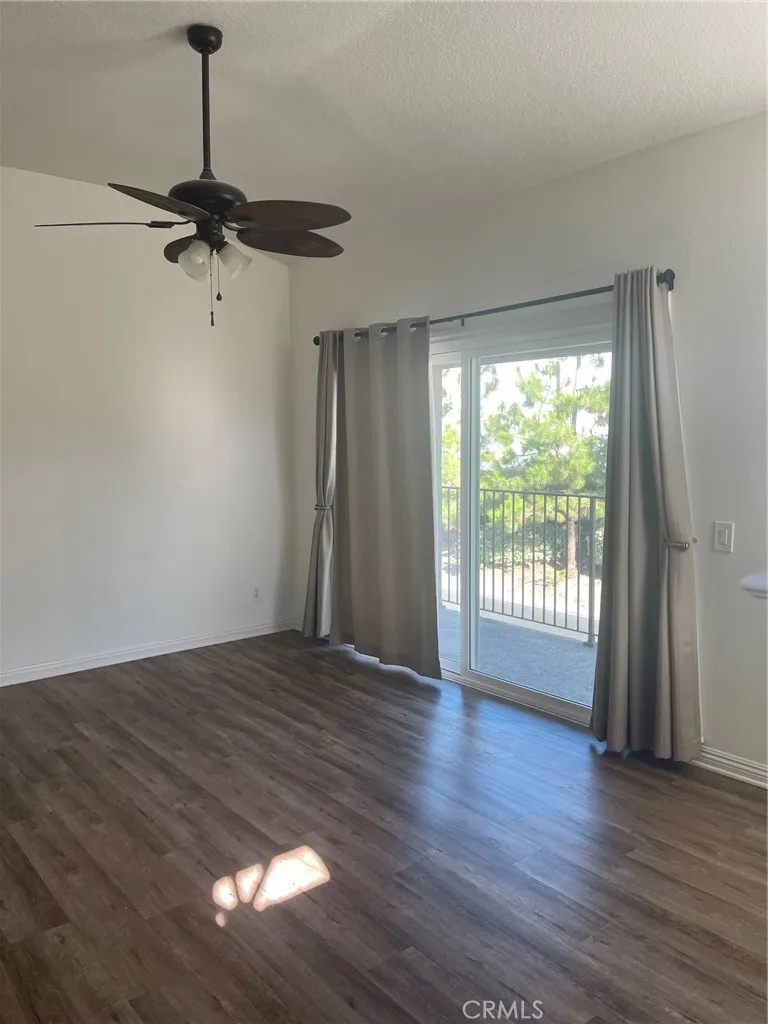 8212 E Oak Ridge Anaheim Hills, CA 92808