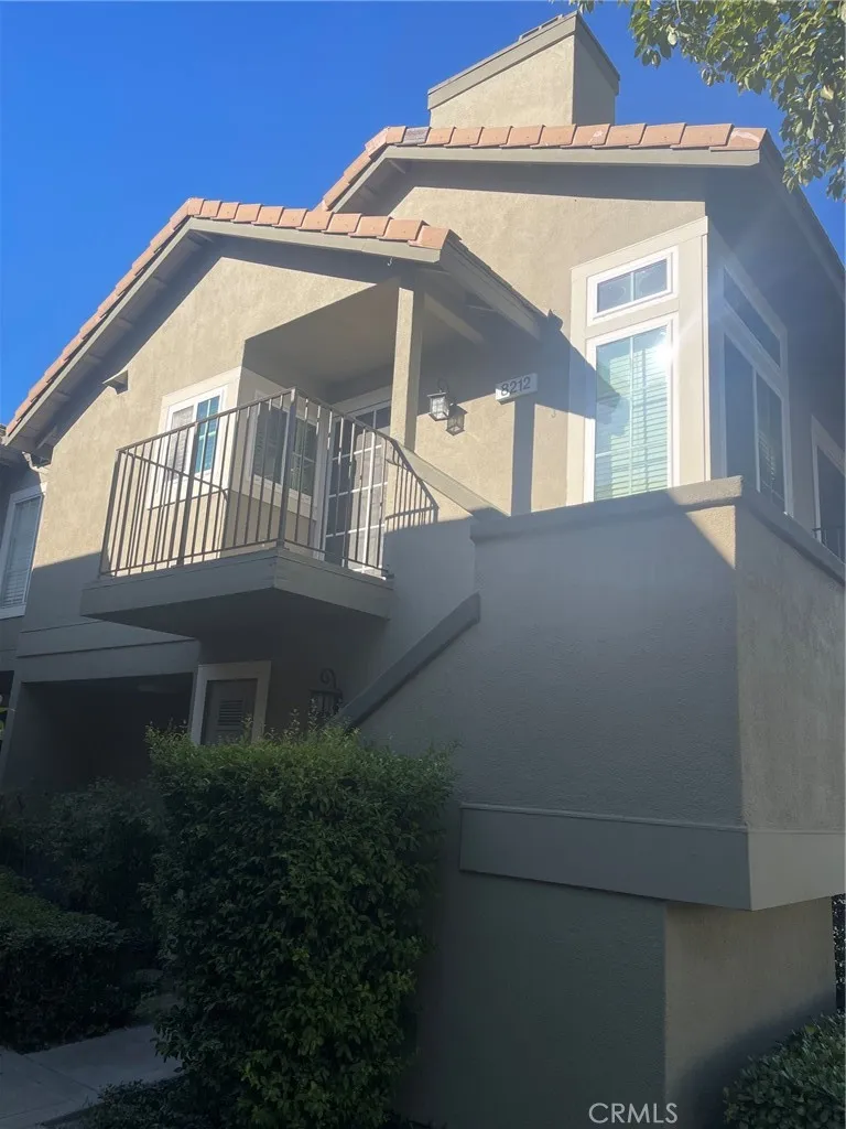 8212 E Oak Ridge Anaheim Hills, CA 92808