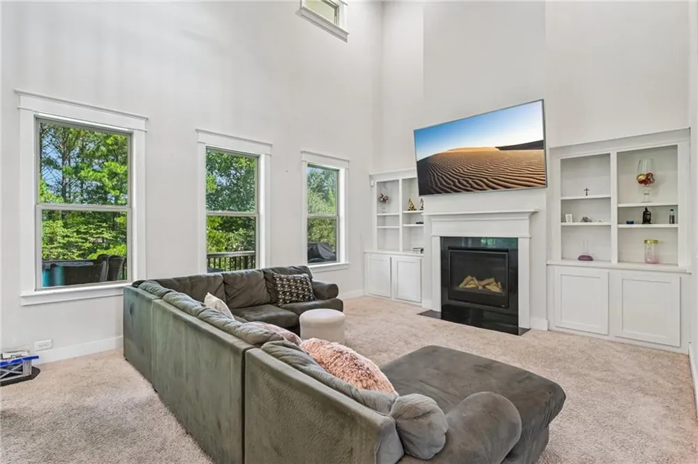 606 Taymack W Woodstock, GA 30188