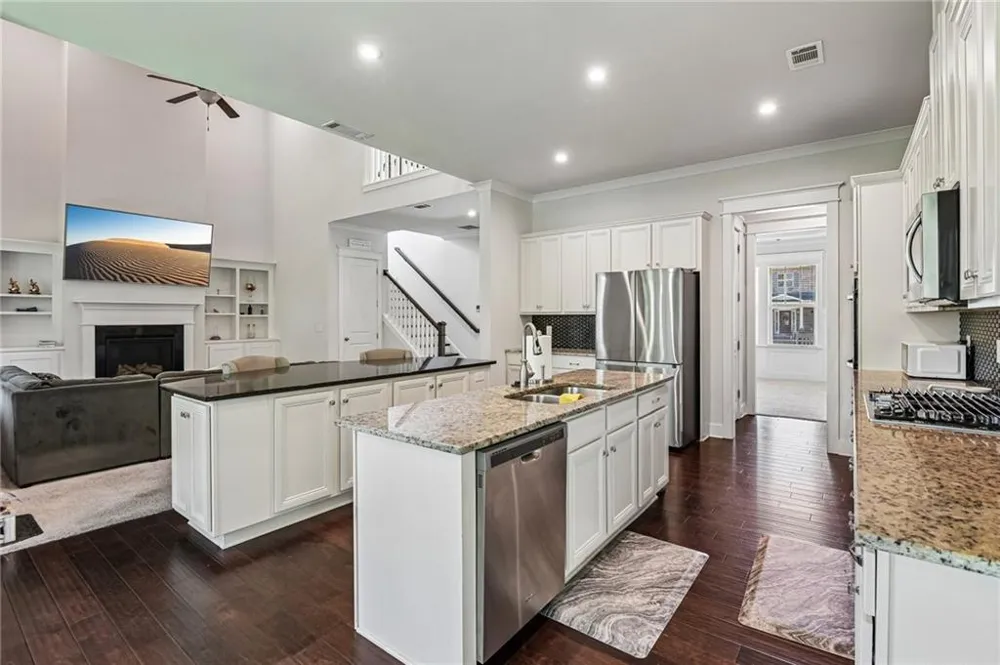 606 Taymack W Woodstock, GA 30188