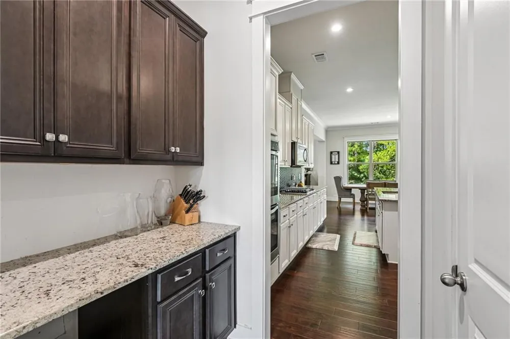 606 Taymack W Woodstock, GA 30188
